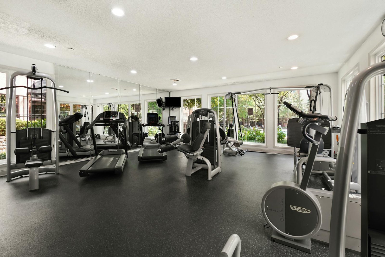 Villa 23 fitness room